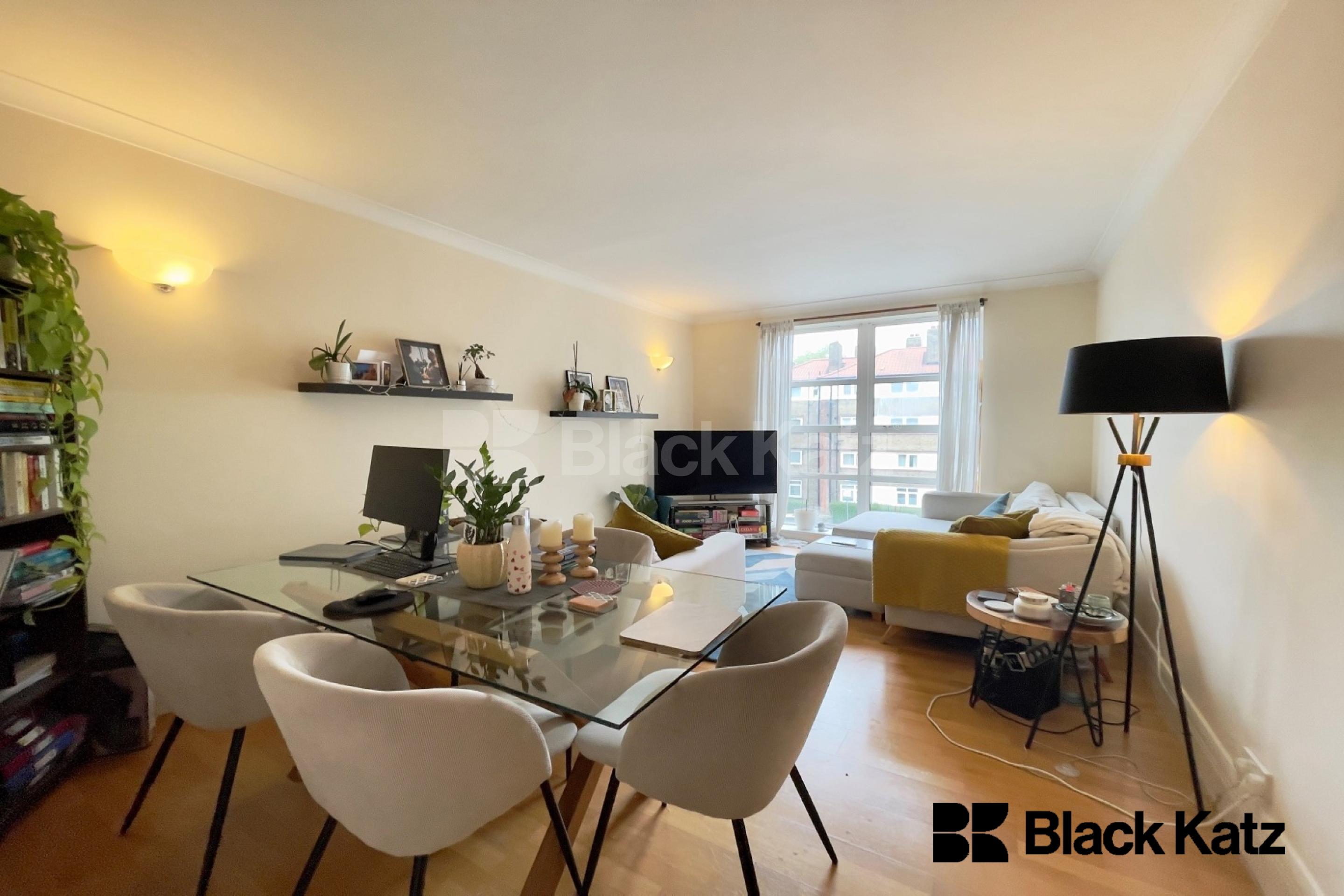 Generous dual aspect apartment with private parking 10 The Grange, Bermondsey  SE1